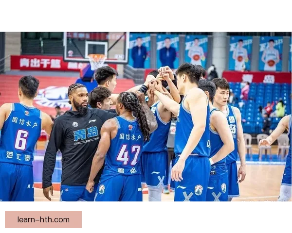 中国篮球联赛季后赛激烈开战各队拼尽全力争夺冠军