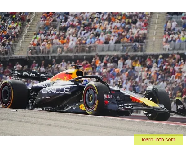 F1赛季激战升级 红牛车队和梅赛德斯势均力敌 究竟谁能称霸赛场